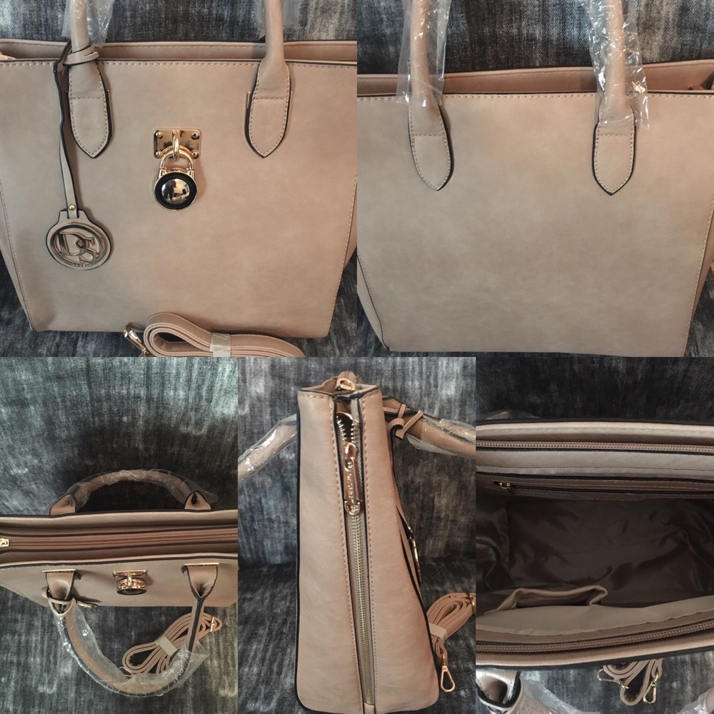 Leather Tote with shoulder strap included - Picture 1 of 6